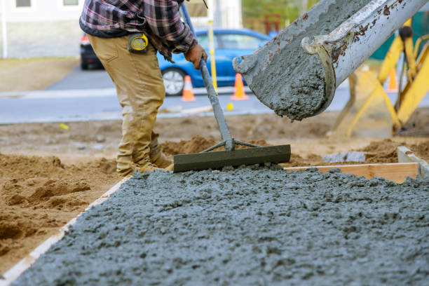 Best Concrete Demolition Services in Carpentersvle, IL